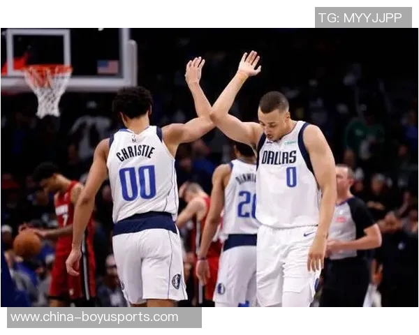 明日独行侠对阵热火戴维斯缺席13场后小概率复出引关注